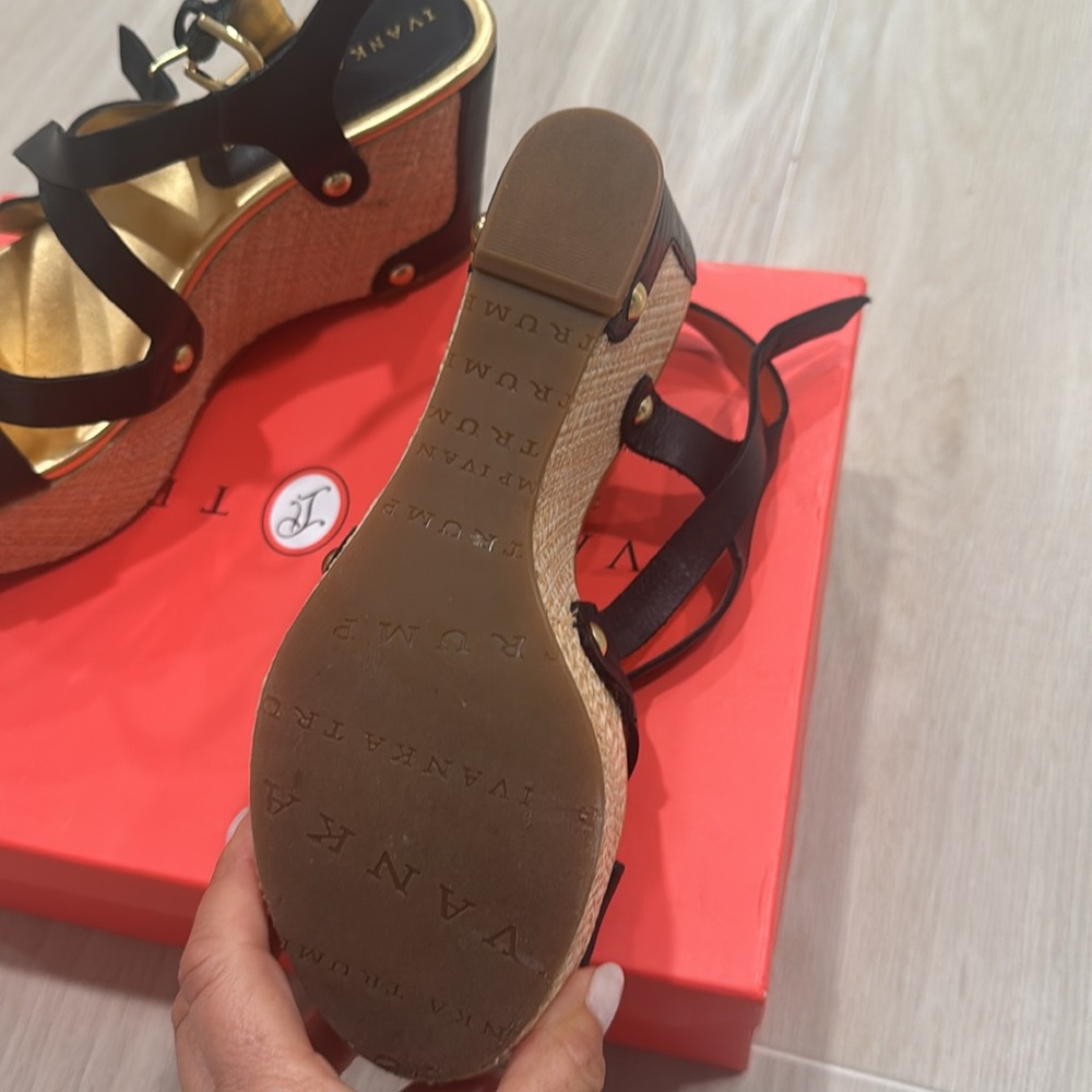 Ivanka Trump wedges - Picture 3 of 3